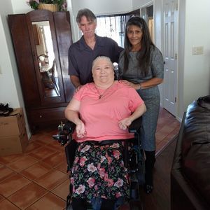 Meet your Posher, Antoinette